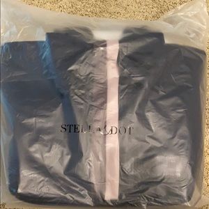 Stella & Dot Crush It Bow Tote